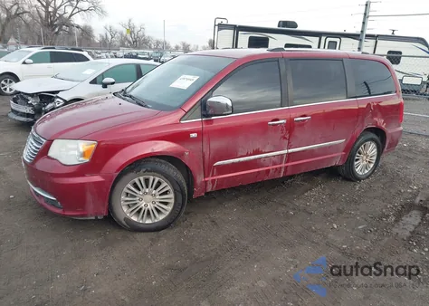 2014 Chrysler Town & Country Touring-L 30Th Anniversary z USA, uszkodzony, nr VIN 2C4RC1CGXER374285